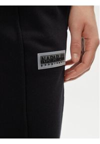 Napapijri Spodnie dresowe Iaato NP0A4HOA Czarny Regular Fit. Kolor: czarny. Materiał: bawełna