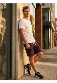 Sinsay - Szorty - bordowy. Kolor: czerwony