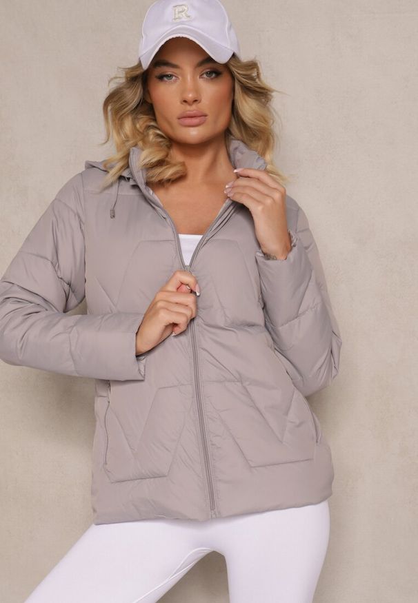 Renee - Jasnoszara Pikowana Kurtka Przejściowa z Kapturem Silidi. Okazja: na co dzień. Typ kołnierza: kaptur. Kolor: szary. Materiał: jeans. Styl: klasyczny, casual, elegancki