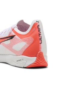 Puma - Buty piłkarskie ULTRA 5 PRO COURT PUMA White Black Glowing Red. Kolor: czerwony, biały, wielokolorowy, czarny. Sport: piłka nożna