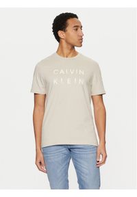 Calvin Klein T-Shirt K10K114156 Beżowy Regular Fit. Kolor: beżowy. Materiał: bawełna