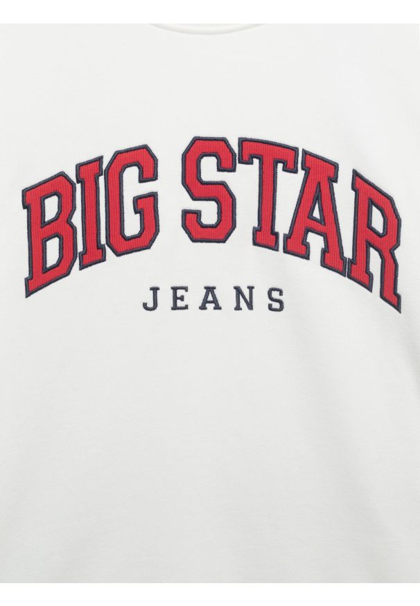 Big-Star - Bluza damska z logo BIG STAR biała Rubena 100. Okazja: na co dzień. Kolor: biały. Materiał: dzianina, skóra, dresówka, jeans, materiał. Długość rękawa: długi rękaw. Długość: długie. Wzór: aplikacja. Styl: casual, klasyczny, sportowy