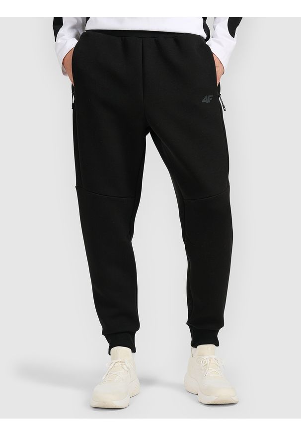 4f - 4F Spodnie dresowe joggery męskie - czarne M. Kolor: czarny. Materiał: dresówka. Sport: fitness