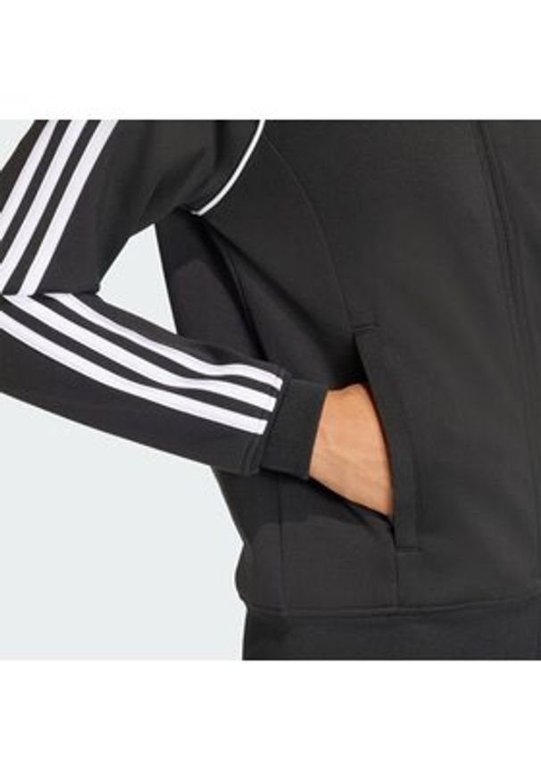 Adidas - adidas Bluza adicolor SST Classic KD7986 Czarny Regular Fit. Kolor: czarny. Materiał: bawełna