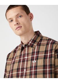 Wrangler - WRANGLER 1 PKT SHIRT MĘSKA KOSZULA W KRATE Z DŁUGIM RĘKAWEM KRATA LEAD GREY W5D61EM24. Długość rękawa: długi rękaw. Długość: długie