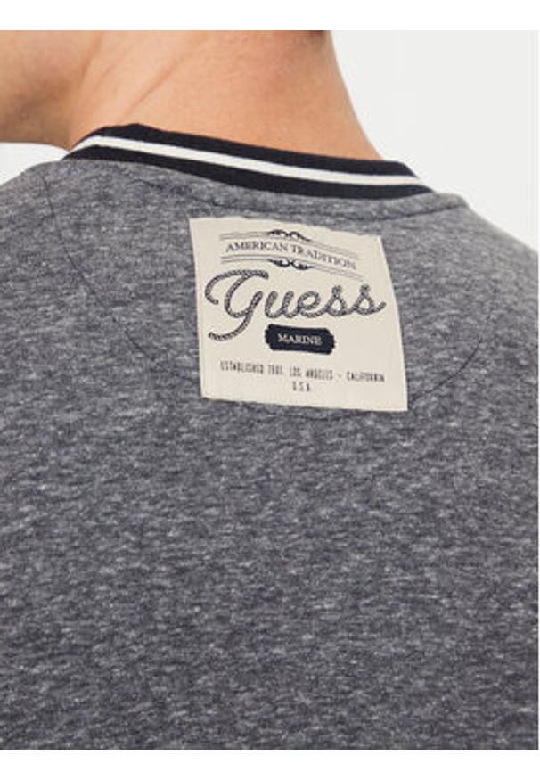 Guess Sweter M5RQ12 KCLK2 Granatowy Regular Fit. Kolor: niebieski. Materiał: syntetyk