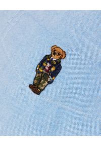 Ralph Lauren - RALPH LAUREN - Niebieska koszula z misiem Oxford Custom Fit. Okazja: na co dzień. Typ kołnierza: polo, button down. Kolor: niebieski. Materiał: bawełna. Wzór: haft. Styl: casual #2