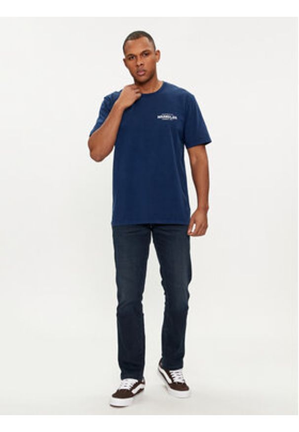 Wrangler T-Shirt Graphic 112350530 Granatowy Regular Fit. Kolor: niebieski. Materiał: bawełna