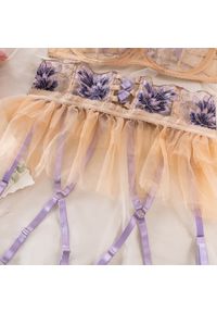 Intica - Komplet bielizny z delikatnymi zdobieniami na romantyczne wieczory Karri. Kolor: wielokolorowy. Materiał: materiał. Wzór: aplikacja #3