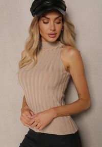 Renee - Beżowy Top z Golfem i Wiskozą z Prążkowanego Materiału Lilithea. Okazja: na co dzień. Typ kołnierza: golf. Kolor: beżowy. Materiał: materiał, wiskoza, prążkowany. Styl: elegancki, casual #5