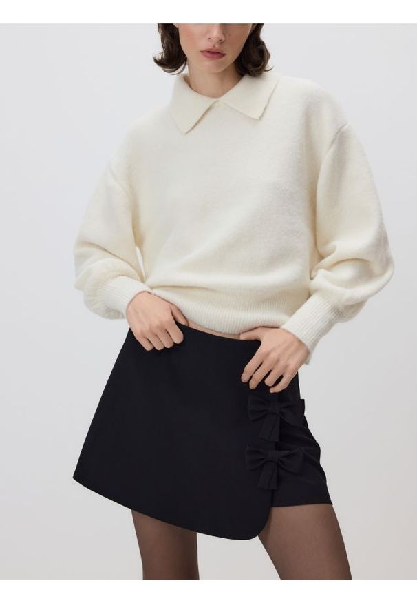 Reserved - Spódnico-szorty z kokardkami - czarny. Kolor: czarny. Materiał: tkanina, wiskoza