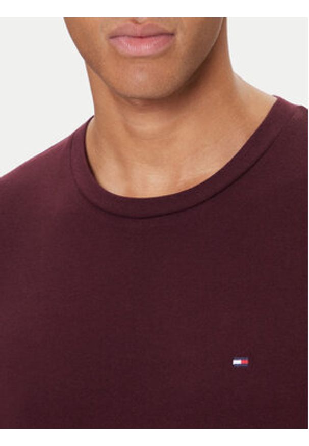 TOMMY HILFIGER - Tommy Hilfiger T-Shirt Ess Seasonal MW0MW39995 Bordowy Regular Fit. Kolor: czerwony. Materiał: bawełna