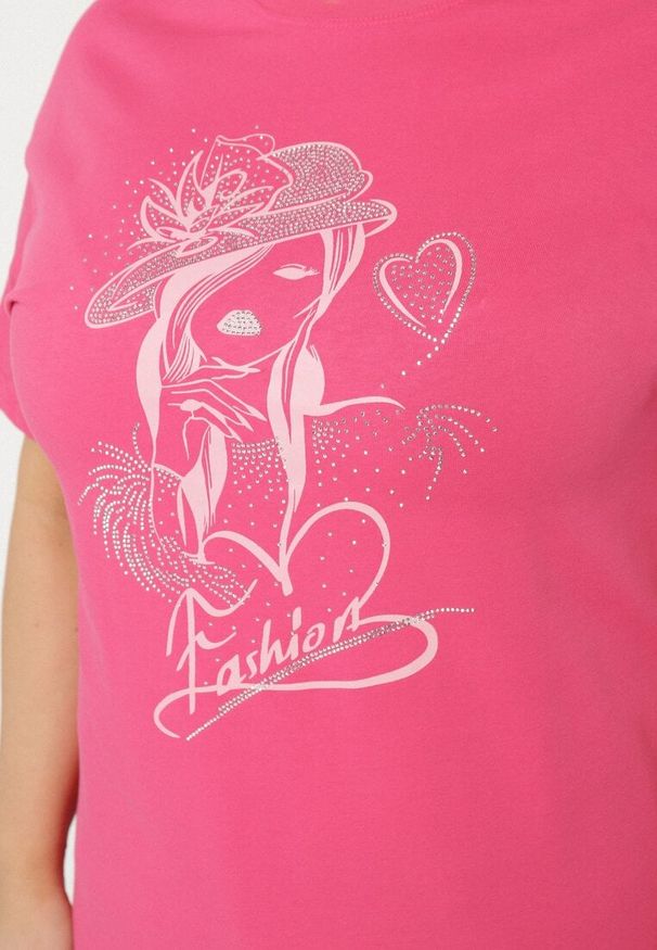 Born2be - Różowy T-shirt z Bawełny z Cyrkoniowym Nadrukiem Sovtebia. Okazja: na co dzień. Kolor: różowy. Materiał: bawełna. Wzór: nadruk. Sezon: lato. Styl: klasyczny, casual