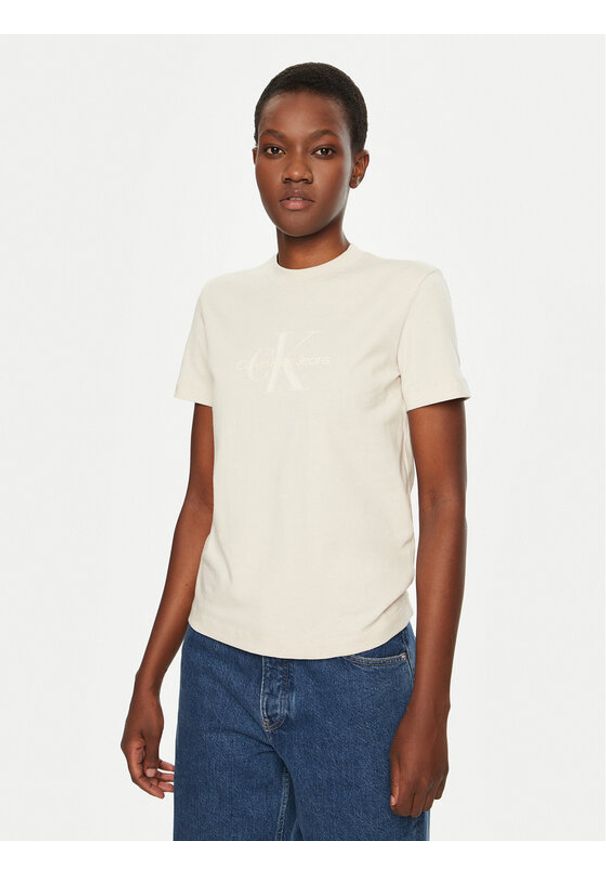 Calvin Klein Jeans T-Shirt J20J224983 Beżowy Regular Fit. Kolor: beżowy. Materiał: bawełna