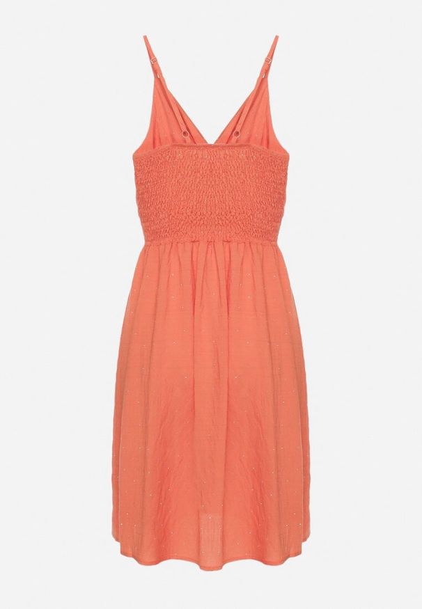 Born2be - Czerwona Wiskozowa Sukienka z Kopertowym Dekoltem Arileme. Kolor: czerwony. Materiał: wiskoza. Długość rękawa: na ramiączkach. Typ sukienki: kopertowe. Styl: wizytowy, klasyczny, elegancki