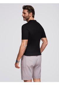 Ombre Clothing - Męska koszulka polo z wiskozą SLIM FIT w pionowy prążek – czarna V1 OM-POSS-0143 - XXL. Typ kołnierza: polo. Kolor: czarny. Materiał: wiskoza. Wzór: prążki. Styl: klasyczny, elegancki #7