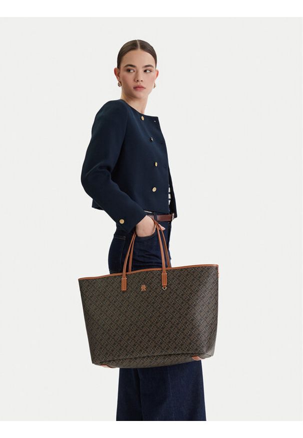 TOMMY HILFIGER - Tommy Hilfiger Torebka Th Monoplay Maxi Tote Le AW0AW18850 Czarny. Kolor: czarny. Materiał: skórzane