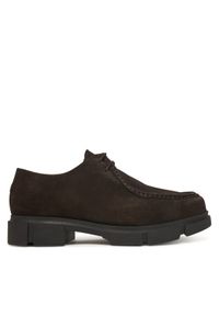 Guess Półbuty FMFFIO SUE13 Brązowy. Kolor: brązowy. Materiał: skóra, zamsz