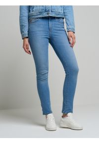 Big-Star - Spodnie jeans damskie Adela Straight 160. Kolor: niebieski. Styl: klasyczny