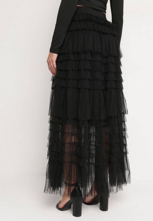 Born2be - Czarna Bawełniana Spódnica Maxi z Siateczki Ozdobiona Falbankami Acael. Okazja: na spacer, na randkę. Kolor: czarny. Materiał: bawełna. Wzór: aplikacja. Sezon: lato