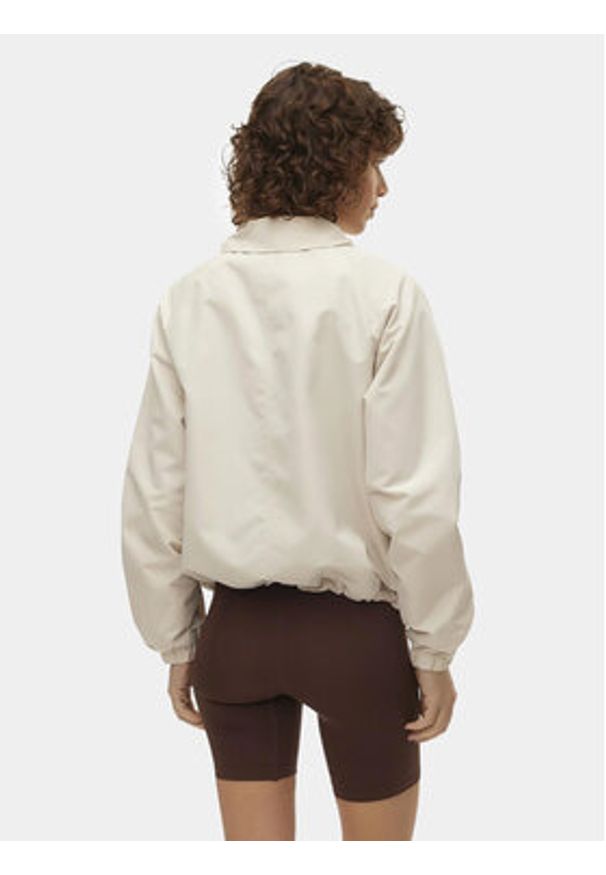 Vero Moda Kurtka przejściowa Siri 10301420 Beżowy Regular Fit. Kolor: beżowy. Materiał: syntetyk