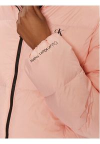 Calvin Klein Jeans Kurtka puchowa J20J221649 Różowy Cropped Fit. Kolor: różowy. Materiał: syntetyk #5