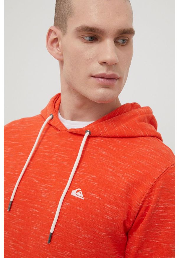 Quiksilver bluza męska kolor pomarańczowy z kapturem melanżowa. Okazja: na co dzień. Typ kołnierza: kaptur. Kolor: pomarańczowy. Materiał: materiał, włókno, bawełna, dzianina. Wzór: melanż. Styl: casual
