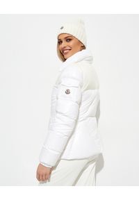 MONCLER - Biała kurtka Arabette. Kolor: biały. Materiał: puch, nylon. Wzór: aplikacja #4