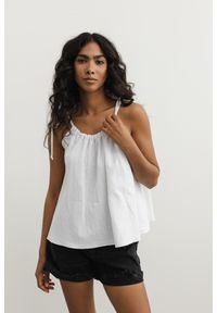 Marsala - Bluzka BAWEŁNIANA z wiązaniem na ramionach w kolorze CLASSIC WHITE - DAFNE-S/M. Materiał: bawełna. Sezon: lato