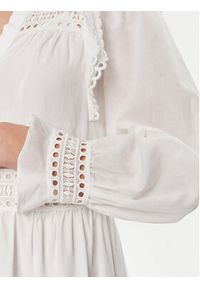 IVY & OAK - IVY OAK Sukienka koszulowa Denisa IO117619 Biały Regular Fit. Kolor: biały. Materiał: bawełna. Typ sukienki: koszulowe #4