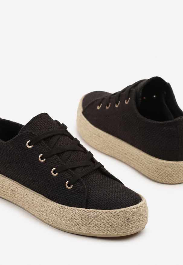 Born2be - Czarne Trampki z Ozdobną Plecionką Filarra. Okazja: na co dzień. Kolor: czarny. Materiał: jeans. Styl: casual