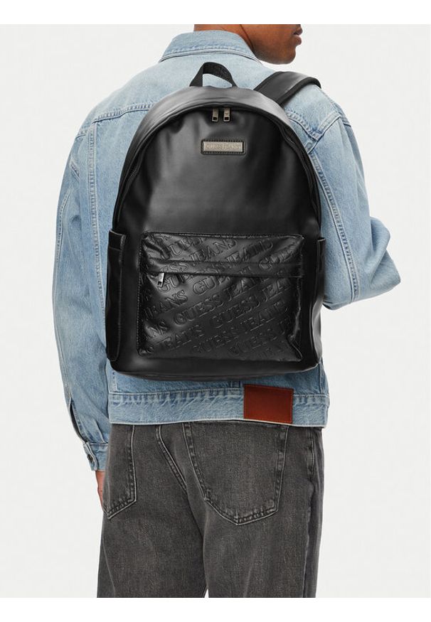 Guess Jeans Plecak CWBEO-GUESS-B-002-09 Czarny. Kolor: czarny. Materiał: skóra