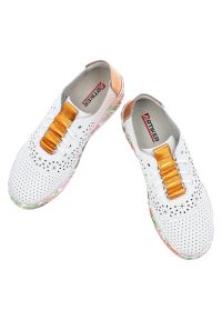 Białe Sneakersy Artiker Ażurowe Obuwie Damskie. Zapięcie: sznurówki. Kolor: biały. Materiał: materiał. Szerokość cholewki: normalna. Wzór: ażurowy. Styl: sportowy #3