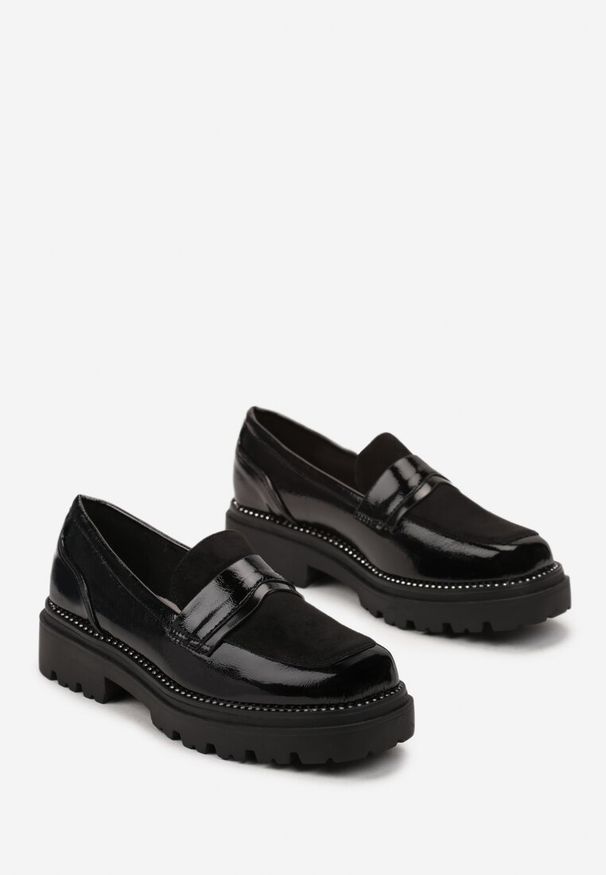 Born2be - Czarne Mokasyny z Kwadratowym Noskiem z Cyrkoniami Wokół Podeszwy Baini. Kolor: czarny. Styl: elegancki