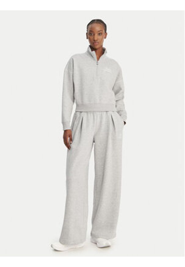 Under Armour Bluza Rival Fleece Script 6012292 Szary Regular Fit. Kolor: szary. Materiał: bawełna