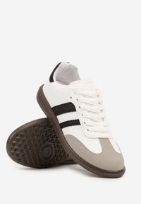 Born2be - Białe Płaskie Sneakersy Ozdobione Paskami Glaria. Nosek buta: okrągły. Zapięcie: pasek. Kolor: biały. Wzór: aplikacja. Obcas: na obcasie. Wysokość obcasa: niski