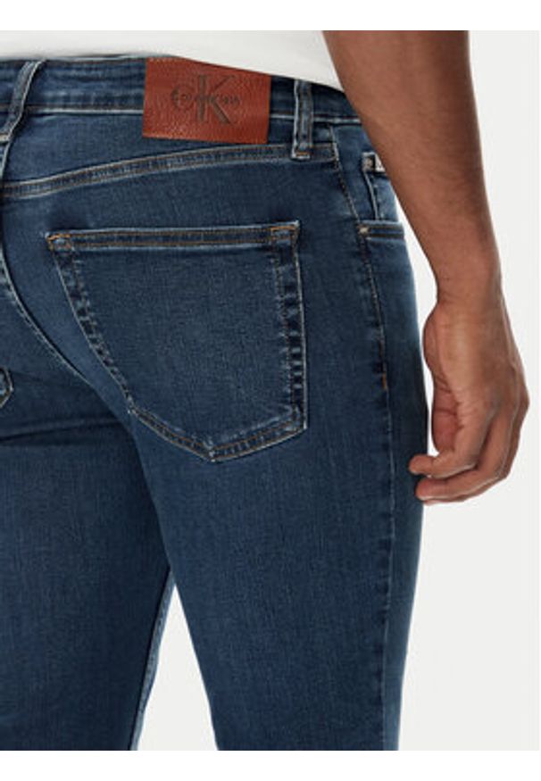 Calvin Klein Jeans Jeansy LV04RB720G Granatowy Skinny Fit. Kolor: niebieski