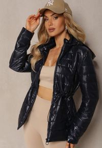 Renee - Granatowa Kurtka Hellala. Kolor: niebieski. Wzór: aplikacja. Sezon: jesień, wiosna. Styl: klasyczny