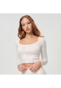 House - Krótka bluzka z długim rękawem i guzikami kremowa - Kremowy. Kolor: kremowy. Długość rękawa: długi rękaw. Długość: krótkie