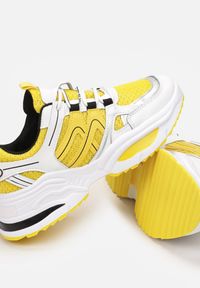 Born2be - Biało-Żółte Sneakersy Elrinvia. Wysokość cholewki: przed kostkę. Nosek buta: okrągły. Kolor: biały. Materiał: jeans, materiał. Szerokość cholewki: normalna. Wzór: napisy, aplikacja #5