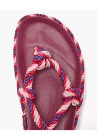 ISABEL MARANT - Różowe sandały ze sznurkiem Erol. Kolor: różowy, wielokolorowy, fioletowy. Materiał: bawełna, len, guma. Sezon: lato. Obcas: na obcasie. Wysokość obcasa: wysoki #2