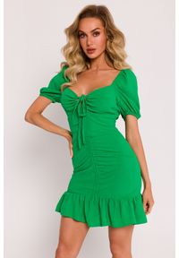 MOE - Dziewczęca sukienka mini wiązany dekolt i marszczenia zielona. Kolor: zielony. Sezon: lato. Długość: mini