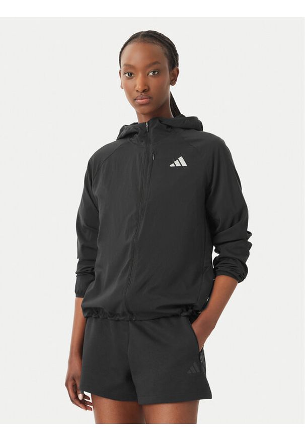 Adidas - adidas Kurtka do biegania Essentials KA4339 Czarny Regular Fit. Kolor: czarny. Materiał: syntetyk