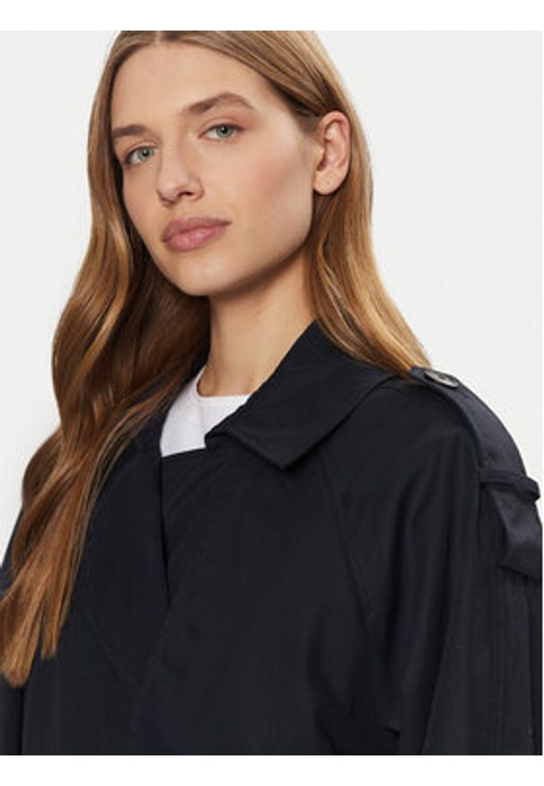 TOMMY HILFIGER - Tommy Hilfiger Trencz WW0WW45918 Granatowy Oversize. Kolor: niebieski. Materiał: bawełna