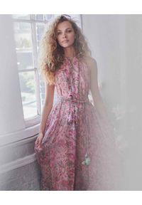 HEMANT & NANDITA - Sukienka Nora midi. Kolor: fioletowy, różowy, wielokolorowy. Materiał: wiskoza. Długość: midi