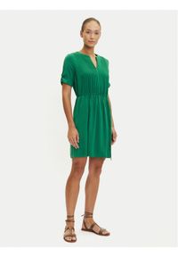Tatuum Sukienka codzienna Oliwera T2505.208 Zielony Regular Fit. Okazja: na co dzień. Kolor: zielony. Materiał: wiskoza. Typ sukienki: proste. Styl: casual