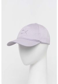 Calvin Klein czapka z daszkiem kolor fioletowy gładka. Kolor: fioletowy. Materiał: włókno, lyocell. Wzór: gładki