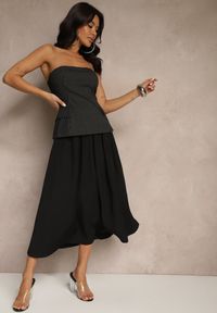Renee - Czarna Spódnica z Wiskozą High Waist o Rozkloszowanym Kroju Toselle. Okazja: na co dzień, na spotkanie biznesowe, do pracy. Stan: podwyższony. Kolor: czarny. Materiał: wiskoza. Styl: biznesowy, klasyczny, elegancki, casual