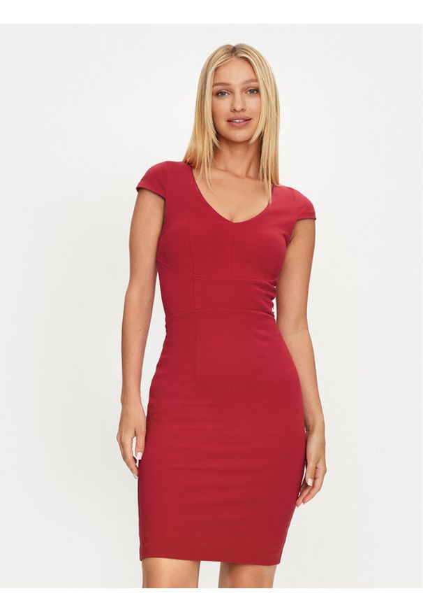 Marciano Guess Sukienka codzienna 4YGK23 6375Z Czerwony Bodycon Fit. Okazja: na co dzień. Kolor: czerwony. Materiał: wiskoza. Typ sukienki: bodycon, proste. Styl: casual