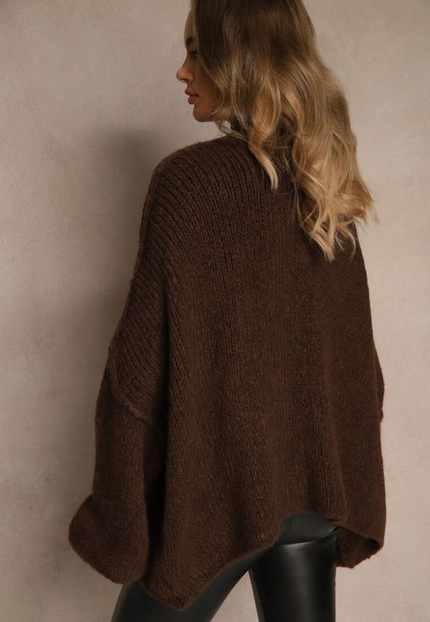 Renee - Brązowy Niezapinany Kardigan Nietoperzowy z Dodatkiem Wełny i Wiskozy Rallidia. Kolor: brązowy. Materiał: wełna, wiskoza. Wzór: gładki